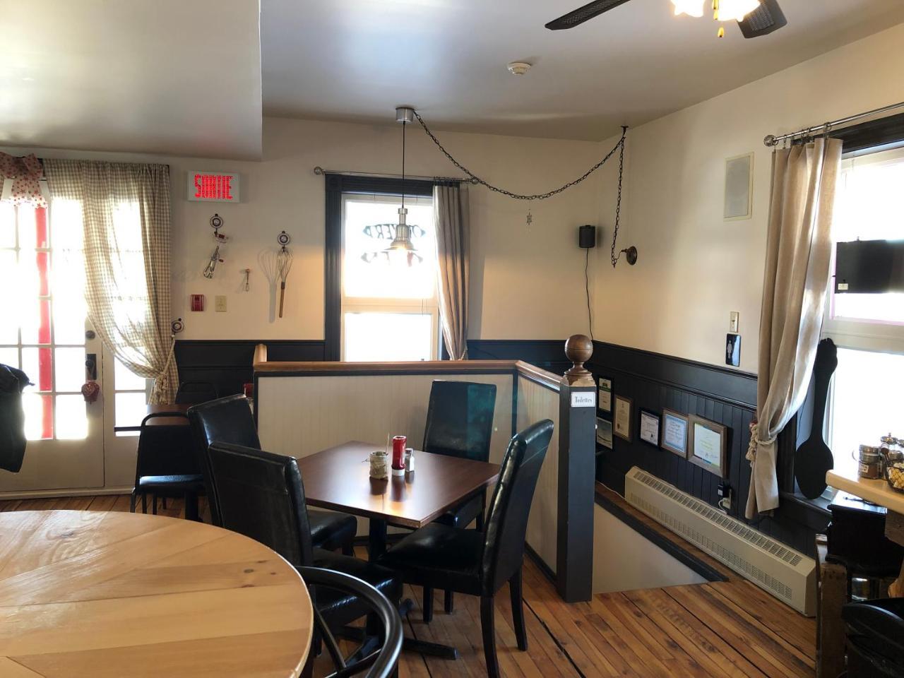 Auberge D'Anjou-Cocooning Cafe Petit Rocher 외부 사진